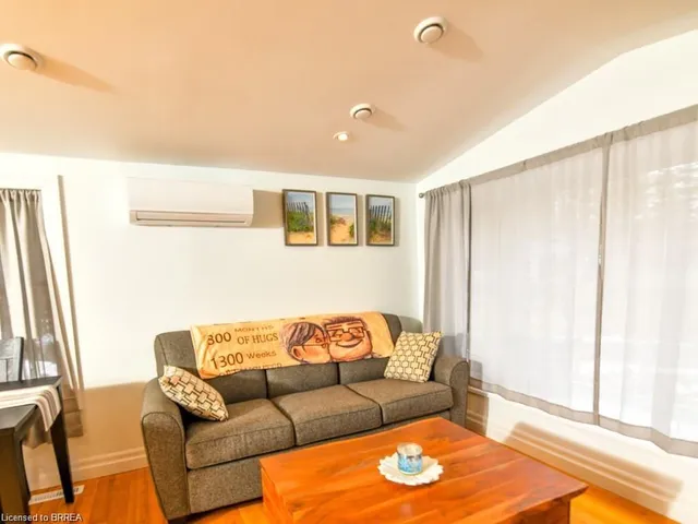 Additional image 41 of 107 Rodeo Rd