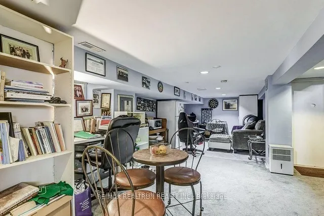 Additional image 21 of 84 Kings Park Blvd