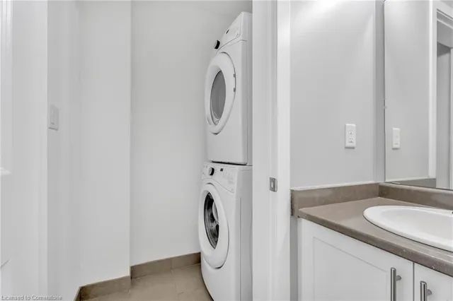 Additional image 21 of 35 Southshore Cres Unit 421