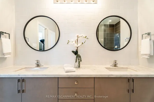 Additional image 26 of 266 Humphrey St