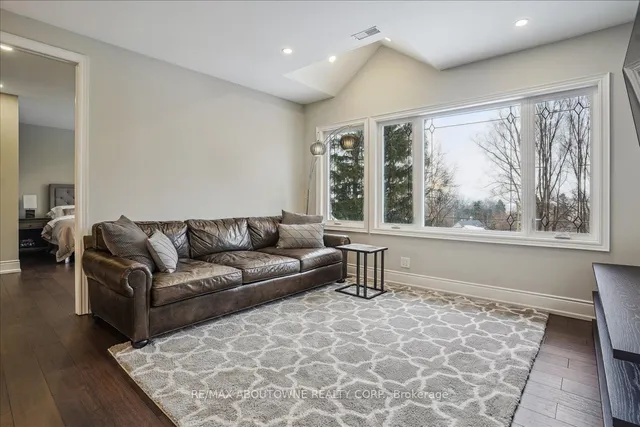 Additional image 33 of 332 Shoreview Rd