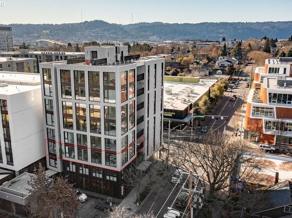 12 NE Fremont St #3E, Portland, OR 97212