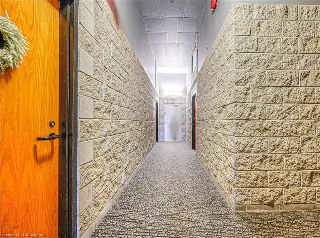 Additional image 29 of 50 Main St Unit 314