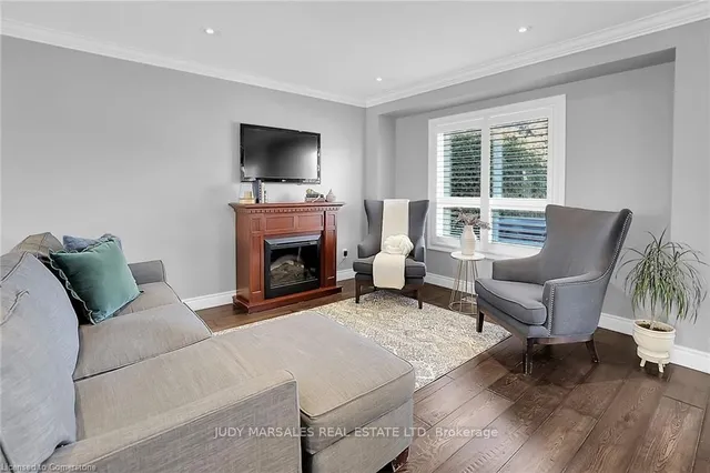 Additional image 11 of 24 Linington Tr