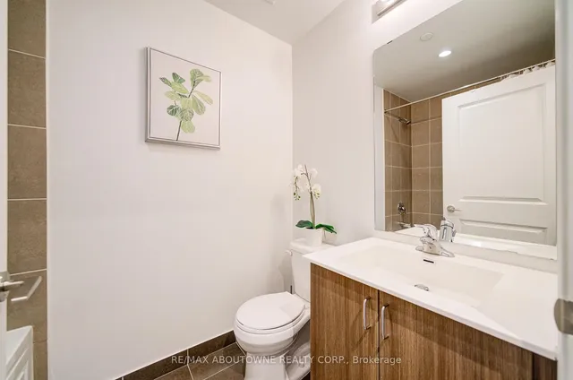 Additional image 17 of 39 Annie Craig Dr Unit 305