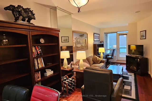 Additional image 15 of 102 Bloor St Unit 306