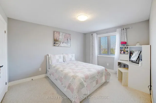 Additional image 40 of 111 Vineberg Dr