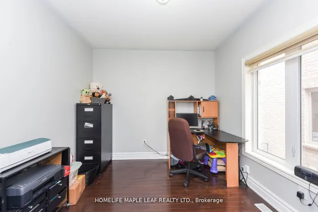 Additional image 18 of 84 Latania Blvd