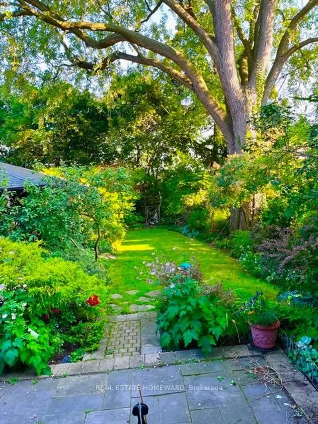 Additional image 36 of 49 Hogarth Ave