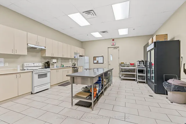 Additional image 30 of 35 Via Rosedale Way Unit 309