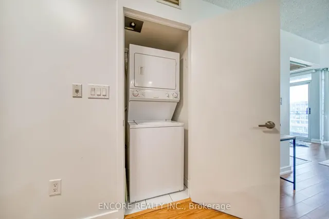 Additional image 25 of 25 Capreol Crt Unit 706