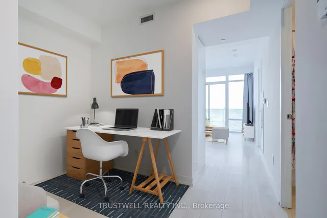 Additional image 2 of 501 Yonge St Unit 5208