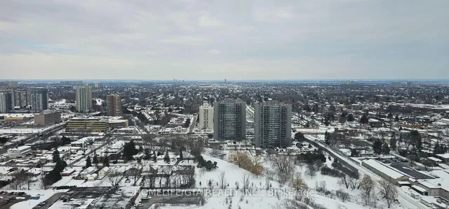 Additional image 5 of 275 Village Green Sq Unit 3318