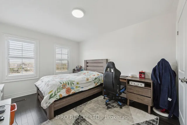 Additional image 30 of 1187 Raspberry Terr