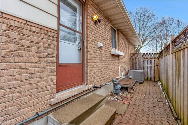 Additional image 35 of 67 Martinglen Cres