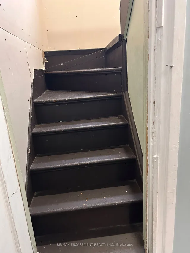 Additional image 16 of 372 Beach Rd