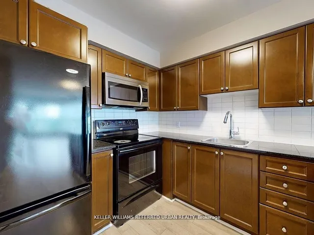 Additional image 13 of 125 Village Green Sq Unit 1609