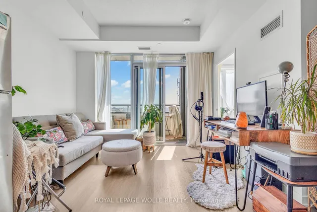 Additional image 18 of 859 The Queensway N/A Unit 412