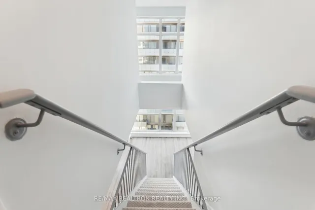 Additional image 33 of 18 Merton St Unit 906