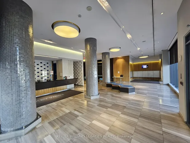 Additional image 3 of 36 Park Lawn Rd Unit 2806