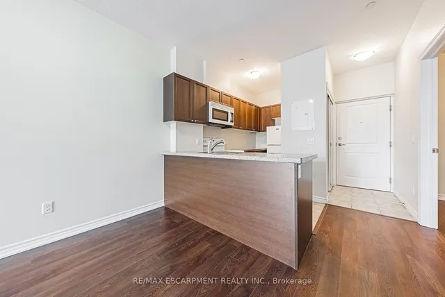 Additional image 5 of 95 Wilson St Unit 308