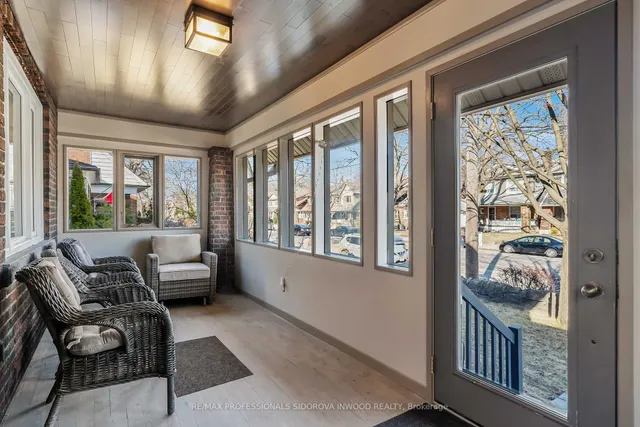 Additional image 3 of 306 Runnymede Rd