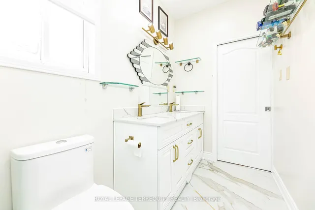 Additional image 28 of 21 Collingwood Ave