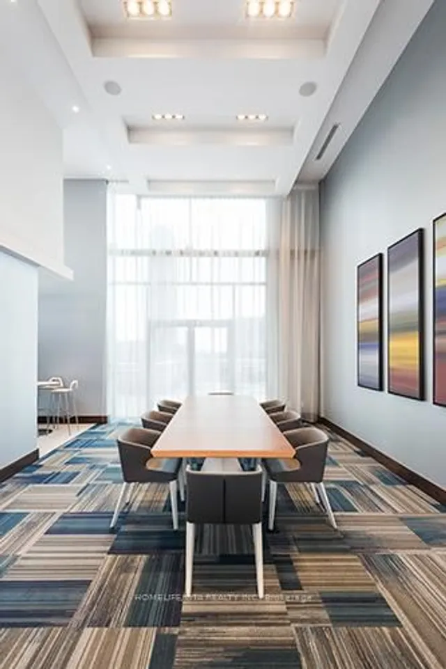 Additional image 17 of 275 Village Green Sq Unit 3318