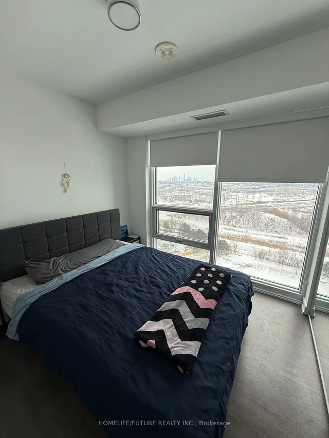 Additional image 13 of 30 Samuel Wood Unit 1310