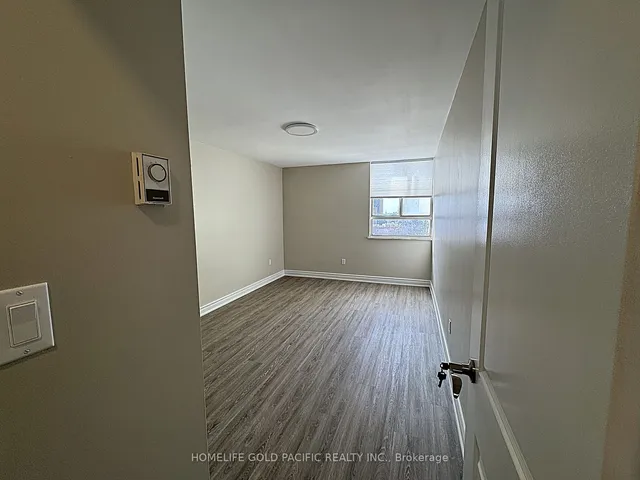 Additional image 9 of 1 Massey Sq Unit 1214