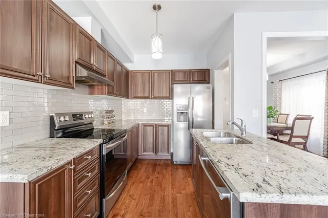 Additional image 21 of 11 Pomell Trail