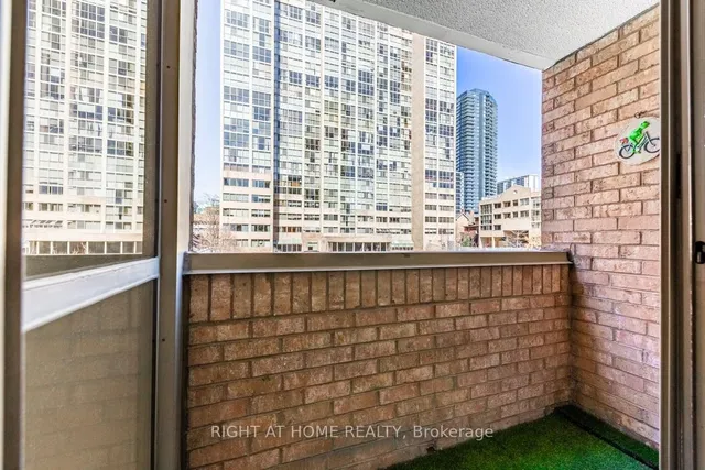 Additional image 16 of 60 Homewood Ave Unit 201