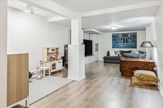 Additional image 27 of 67 River Oaks Blvd