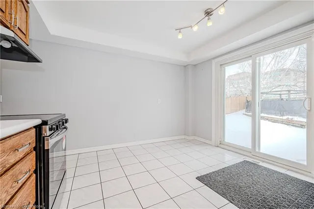 Additional image 13 of 11 Pecan Crt