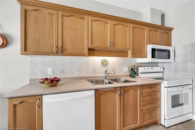 Additional image 15 of 14 Critzia Dr