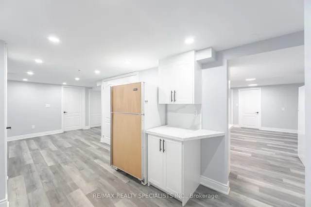 Additional image 31 of 13 Caledon Cres