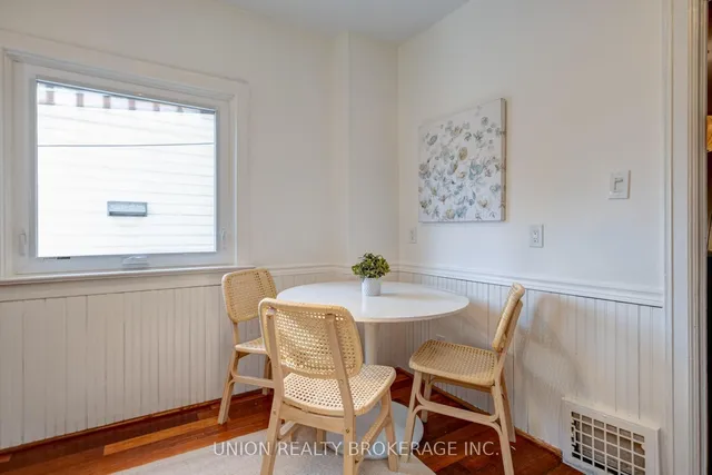 Additional image 16 of 49 Bastedo Ave