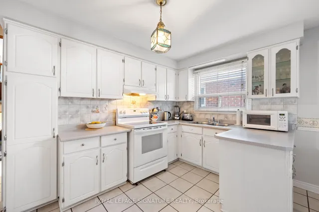 Additional image 12 of 1010 Mannington Lane