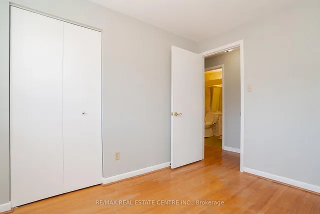 Additional image 28 of 24 Crawley Dr