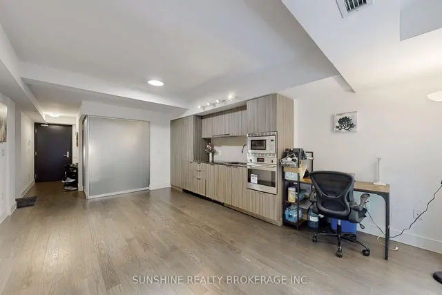 Additional image 28 of 955 Bay St Unit 905