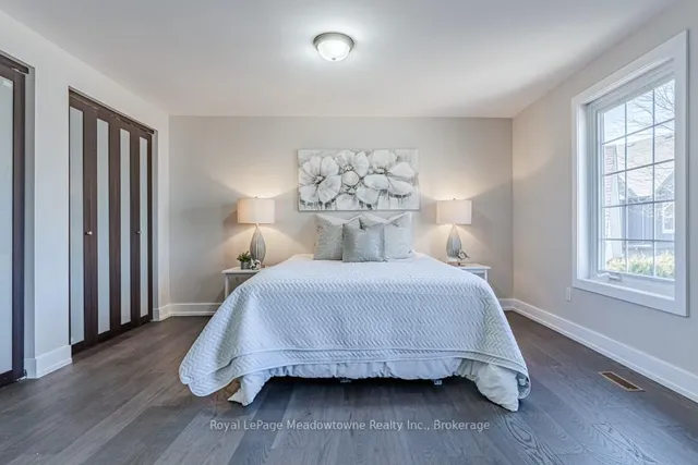 Additional image 19 of 572 Brock Crt