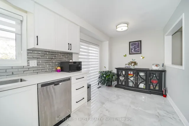 Additional image 22 of 40 Rochefort Dr