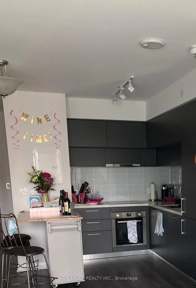 Additional image 6 of 99 Foxbar Rd Unit 1909