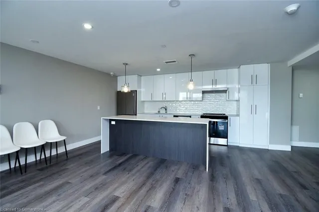 Additional image 34 of 15 Queen St Unit 2112