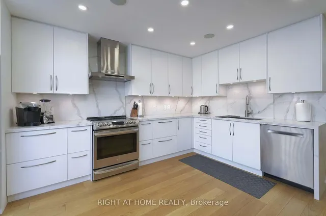 Additional image 11 of 2981A Bloor St