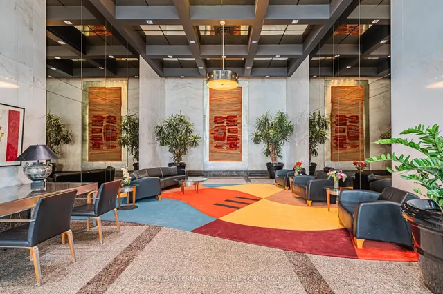 Additional image 38 of 33 Harbour Sq Unit 1008