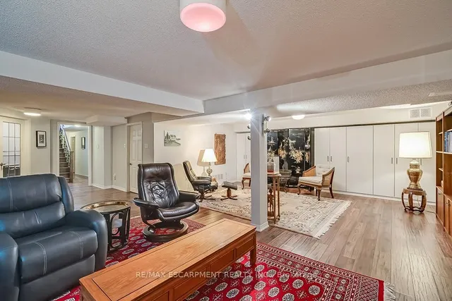 Additional image 34 of 2141 Country Club Dr Unit 11