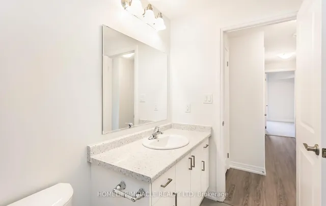 Additional image 18 of 261 Woodbine Ave Unit Unit 27