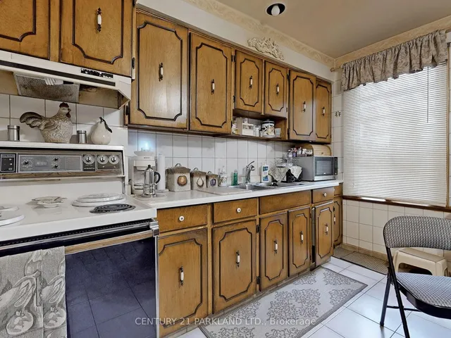 Additional image 14 of 526 Milverton Blvd