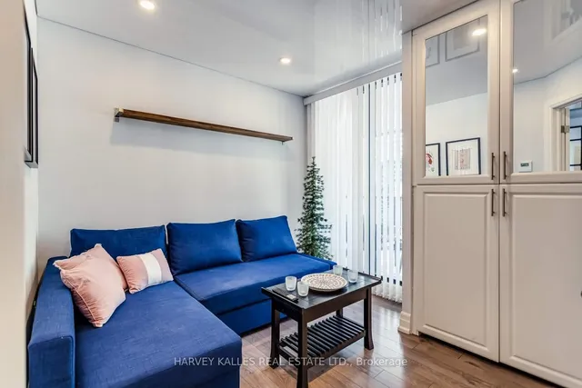 Additional image 21 of 33 Harbour Sq Unit 2440